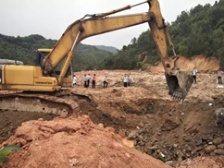  廣州海滔環(huán)?？萍加邢薰鹃L期非法傾倒污泥